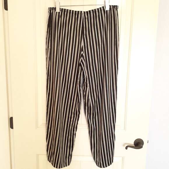 LRL Striped Satin Long Sleeve/Long Pant Pajama Set Black White Stripe Size M - Picture 10 of 15